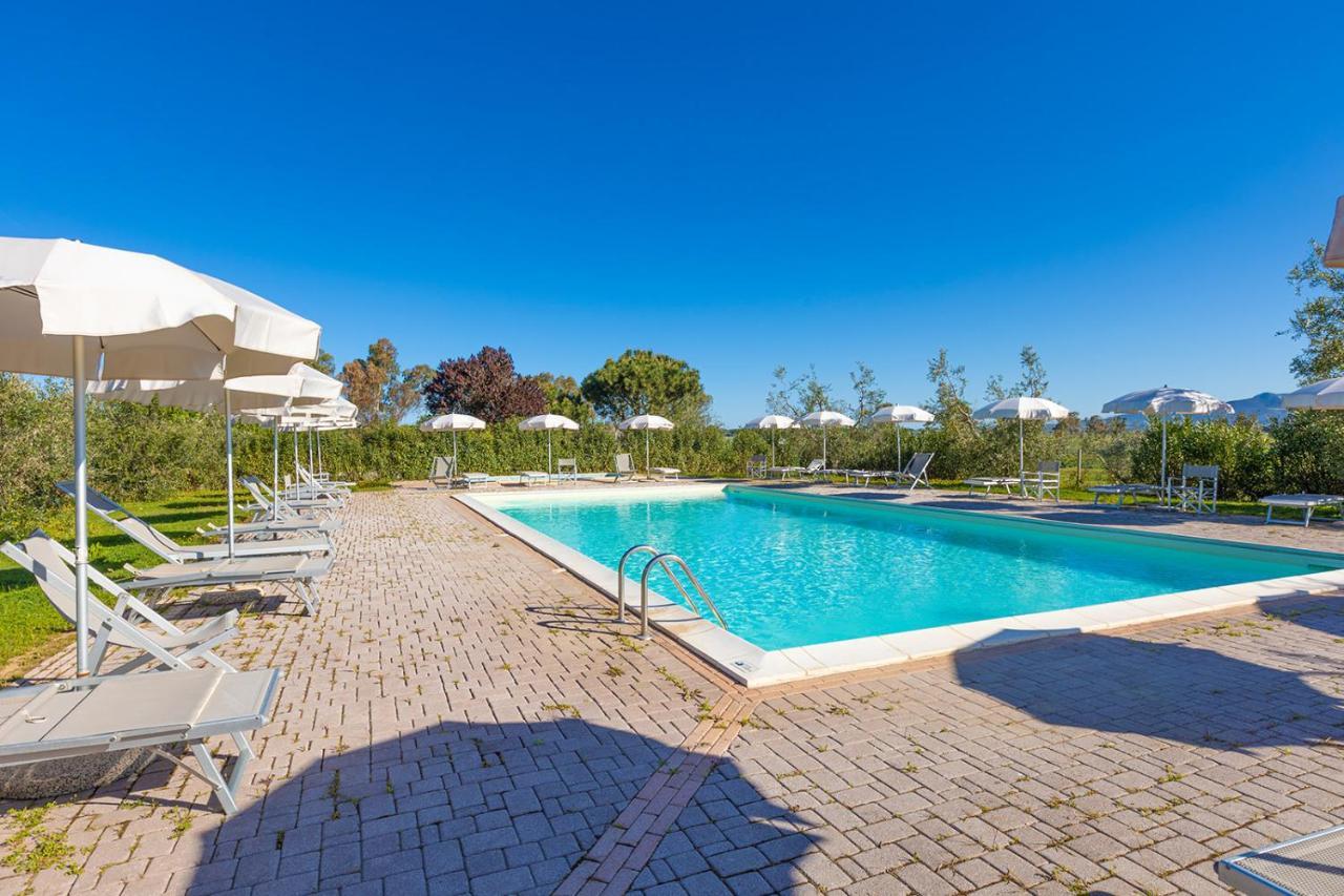 Glamping Gli Etruschi Hotel Piombino Luaran gambar