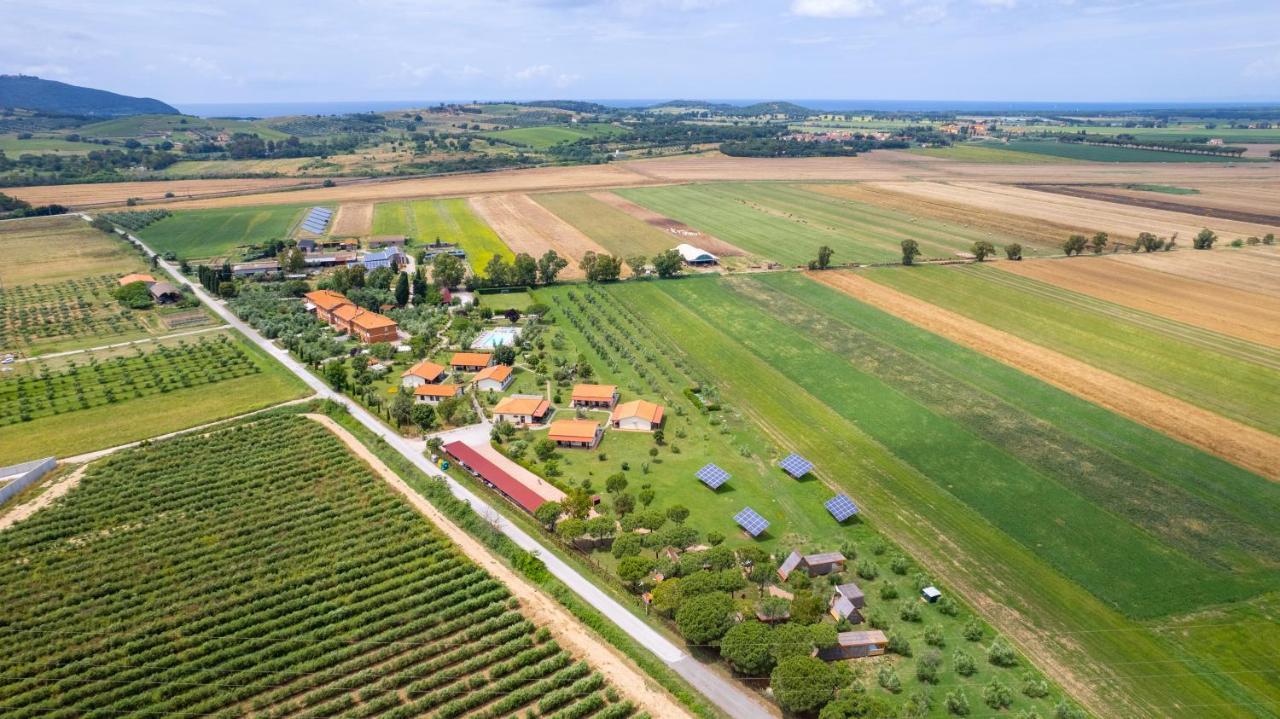 Glamping Gli Etruschi Hotel Piombino Luaran gambar